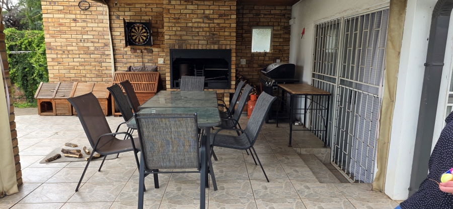 4 Bedroom Property for Sale in Monument Heights Northern Cape